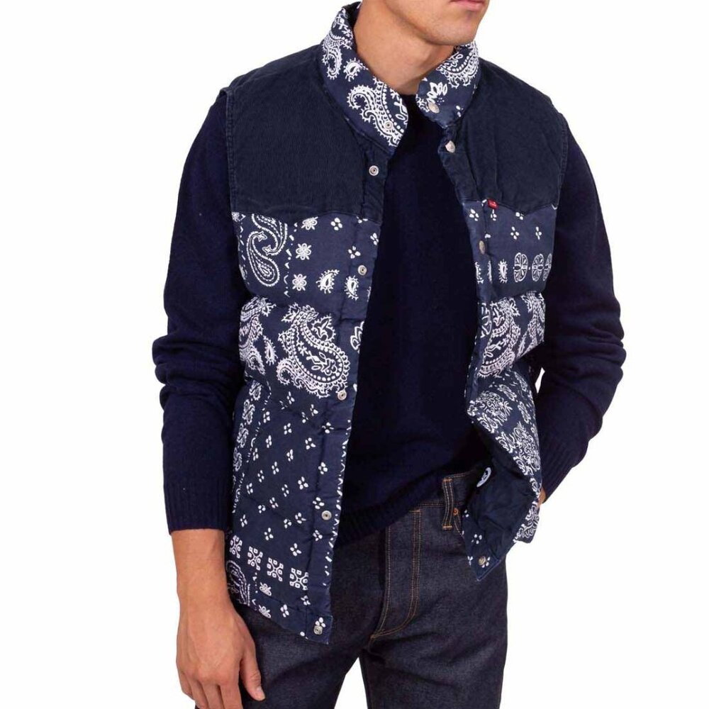 NWT LEVI'S Men padded sleeveless jacket Paisley Blue Puffer Vest Western Cowboy